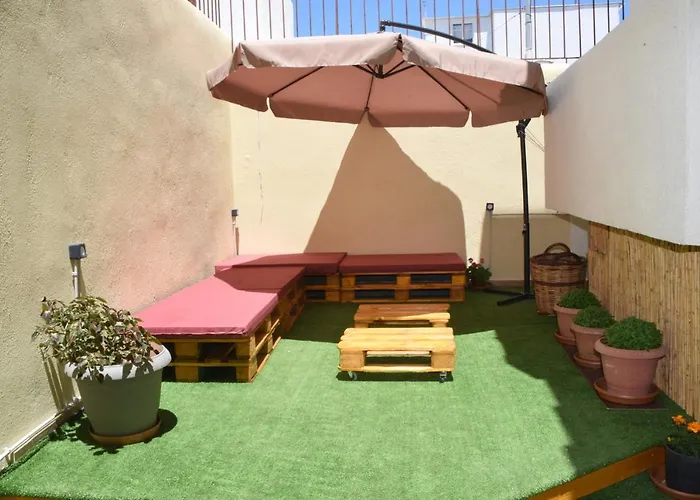 Little Yard Studios & Apartments #1