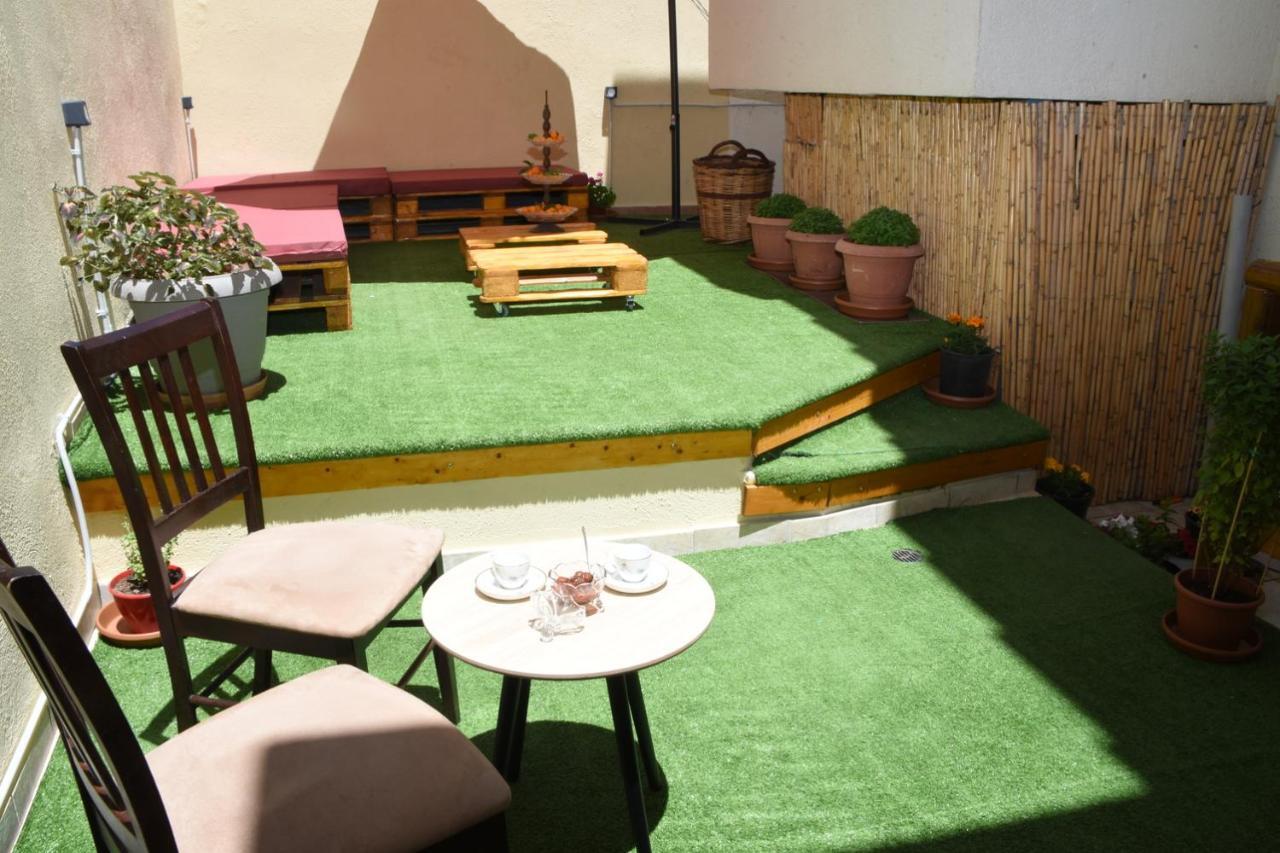Little Yard & #1 Apartment Naxos City
